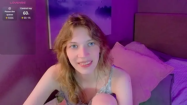 Snapshot of Emily_Cartex chatting on 06.13.26 Emily Cartex online show from 06.13.26