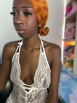 SpicySweetie online show from 05.02.26