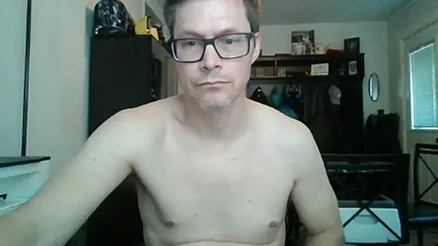 Snapshot of dadbod847364 chatting on 04.25.26 dadbod847364 online show from 04.25.26