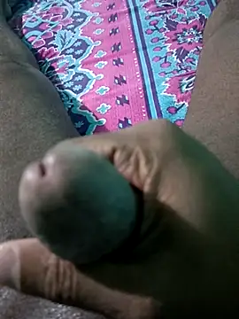 Snapshot of Peterhadly chatting on 06.29.26 Peterhadly online show from 06.29.26