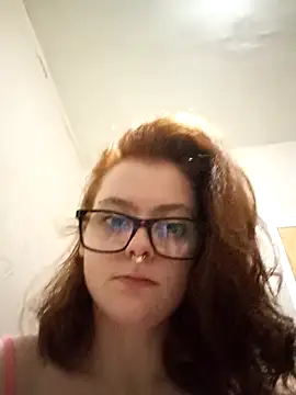 Snapshot of lolarae_xx chatting on 04.29.26 lolarae xx online show from 04.29.26
