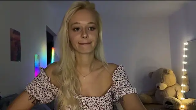 Snapshot of Sweety_F69 chatting on 06.29.26 Sweety F69 online show from 06.29.26