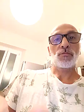 circusmale online show from 04.30.26