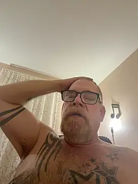 Caesar Baxter online show from 04.26.26