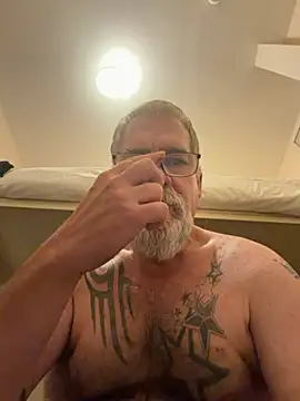 Snapshot of Caesar_Baxter chatting on 07.19.26 Caesar Baxter online show from 07.19.26