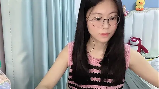Snapshot of Luna-666 chatting on 04.28.26 Luna-666 online show from 04.28.26