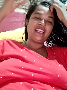 Snapshot of Gulapi_N chatting on 05.18.26 Gulapi N online show from 05.18.26
