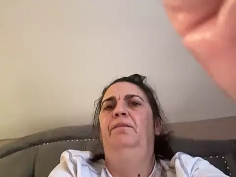 Snapshot of susitanito chatting on 02.19.25 susitanito online show from 02.19.25