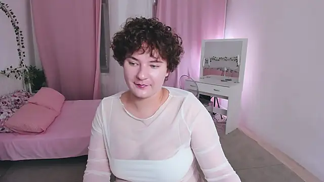 Snapshot of MelittaStorrie chatting on 07.10.26 MelittaStorrie online show from 07.10.26