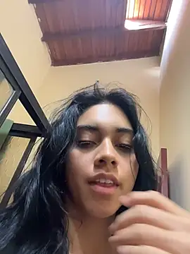 Snapshot of mia_moonna chatting on 04.30.26 mia moonna online show from 04.30.26