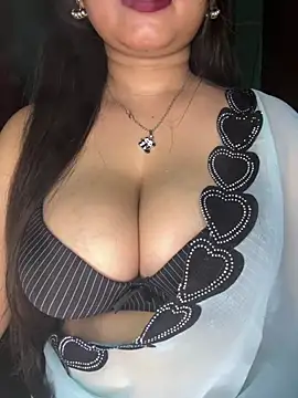 Snapshot of Naughty_pooja44 chatting on 07.26.26 Naughty pooja44 online show from 07.26.26