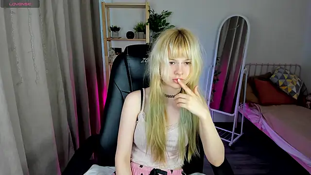 Snapshot of Ammelia_Backerr chatting on 05.07.26 Ammelia Backerr online show from 05.07.26