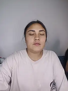 Snapshot of -brendda- chatting on 06.19.26 -brendda- online show from 06.19.26