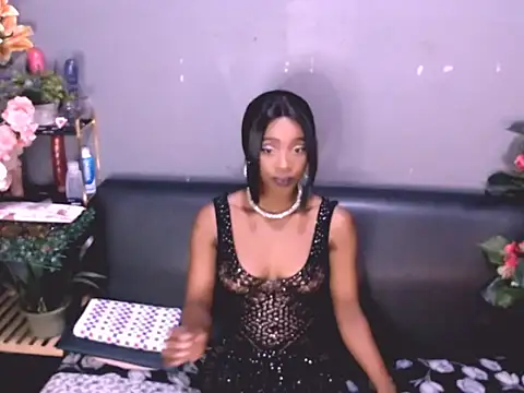 Snapshot of LolaSavageXO chatting on 05.19.26 LolaSavageXO online show from 05.19.26