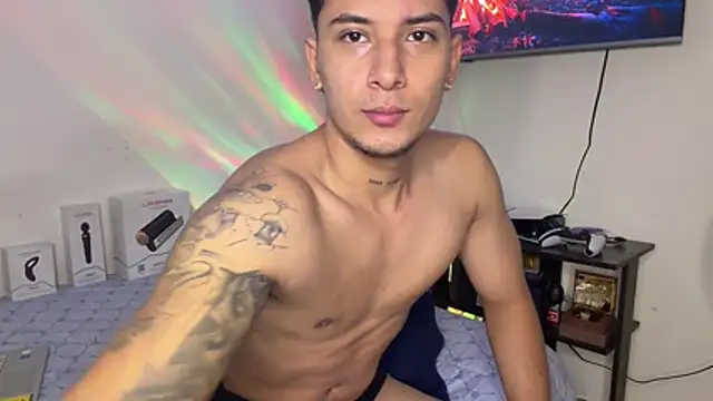 Snapshot of SexxxySquirterStev777 chatting on 05.02.26 SexxxySquirterStev777 online show from 05.02.26