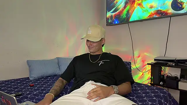 Snapshot of SexxxySquirterStev777 chatting on 06.27.26 SexxxySquirterStev777 online show from 06.27.26