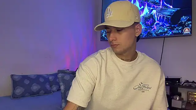 Snapshot of SexxxySquirterStev777 chatting on 07.11.26 SexxxySquirterStev777 online show from 07.11.26