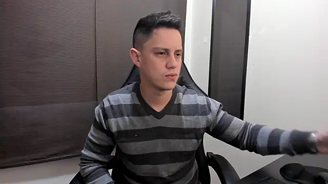 Snapshot of KendricTorres chatting on 07.04.26 KendricTorres online show from 07.04.26