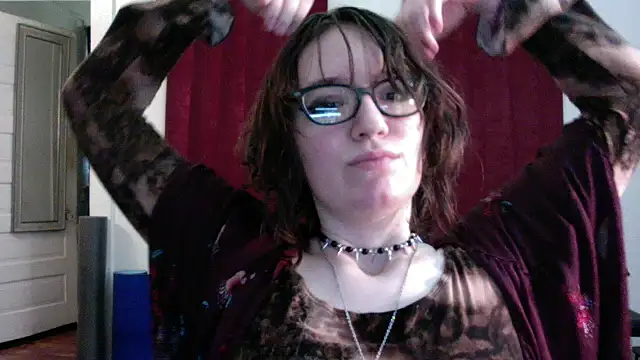 Snapshot of AnnywnBelle chatting on 05.07.26 AnnywnBelle online show from 05.07.26