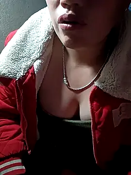 Snapshot of Blaze_Luna chatting on 05.02.26 Blaze Luna online show from 05.02.26