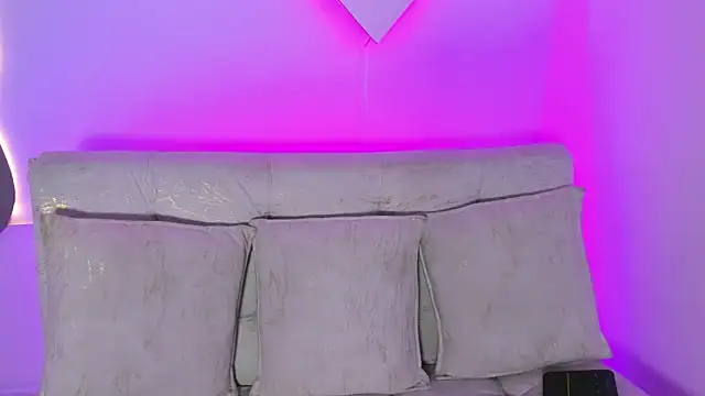 Snapshot of LiaCampbell_ chatting on 07.18.26 LiaCampbell online show from 07.18.26