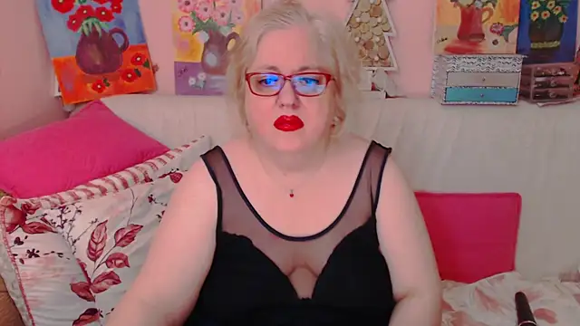 Snapshot of Maturelove_xxx chatting on 05.13.26 Maturelove xxx online show from 05.13.26
