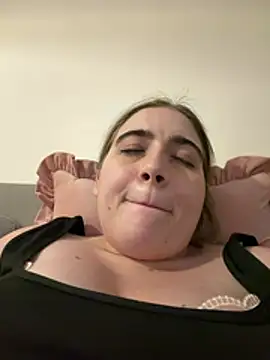 Taylormillie471 online show from 06.27.26