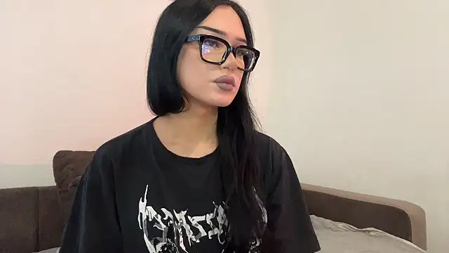 Snapshot of MiaTransDoll chatting on 06.08.26 MiaTransDoll online show from 06.08.26