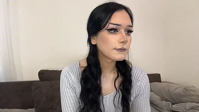 Snapshot of MiaTransDoll chatting on 06.11.26 MiaTransDoll online show from 06.11.26