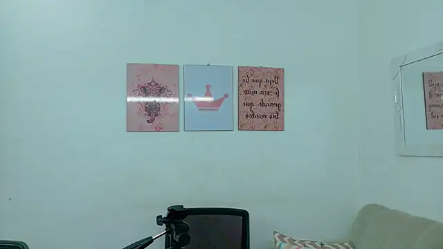 Snapshot of Zoe_rousse01 chatting on 05.16.26 Zoe rousse01 online show from 05.16.26