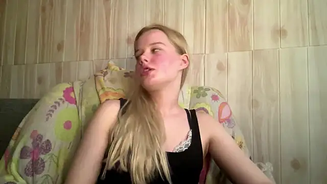 Snapshot of Malinwitch chatting on 07.09.26 Malinwitch online show from 07.09.26