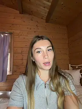 Snapshot of Perrine_off chatting on 05.16.26 Perrine off online show from 05.16.26