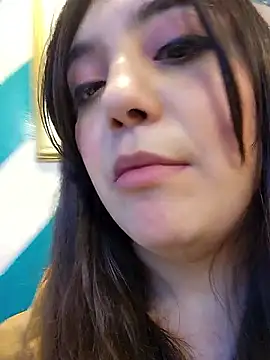 Snapshot of RoxanneDiaz chatting on 06.15.26 RoxanneDiaz online show from 06.15.26