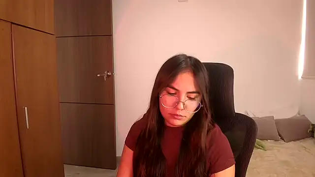 Snapshot of abbyyandmaxx chatting on 07.17.26 abbyyandmaxx online show from 07.17.26