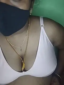 Snapshot of tamil_butterfly chatting on 06.08.26 tamil butterfly online show from 06.08.26