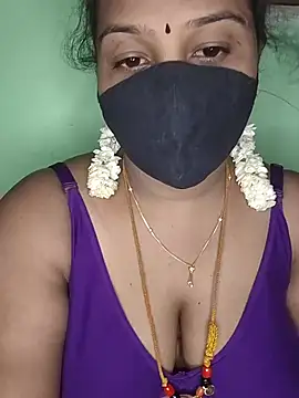 Snapshot of tamil_butterfly chatting on 06.26.26 tamil butterfly online show from 06.26.26