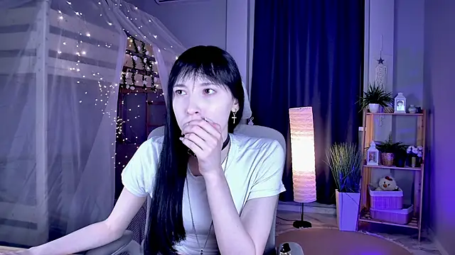 Snapshot of SeraphineSparda chatting on 06.16.26 SeraphineSparda online show from 06.16.26
