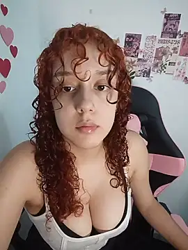 Snapshot of hannyraw chatting on 06.29.26 hannyraw online show from 06.29.26