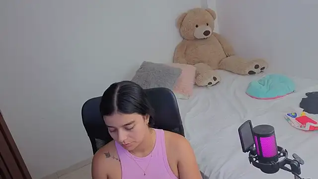 Snapshot of valerihouse_ chatting on 05.09.26 valerihouse online show from 05.09.26