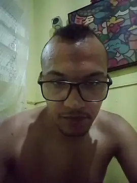 Snapshot of Marciosafado25 chatting on 05.01.26 Marciosafado25 online show from 05.01.26