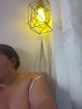 Snapshot of evereskira chatting on 05.12.26 evereskira online show from 05.12.26