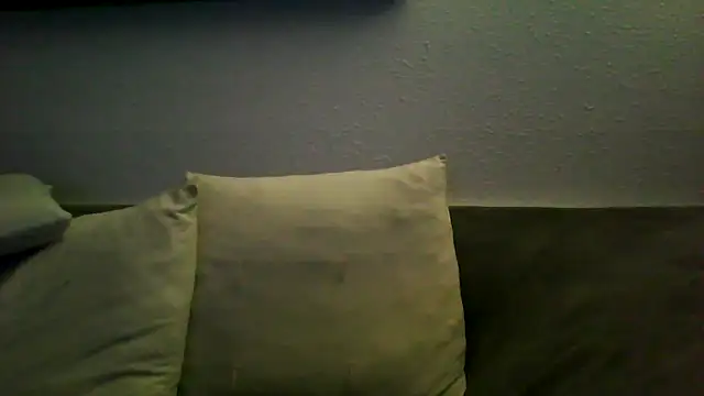 Snapshot of Soloyan chatting on 09.27.25 Soloyan online show from 09.27.25