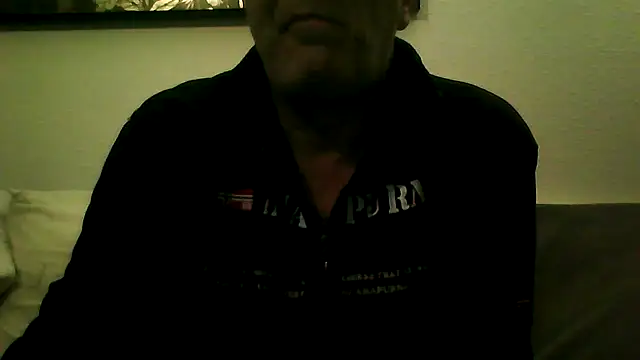 Snapshot of Soloyan chatting on 09.28.25 Soloyan online show from 09.28.25