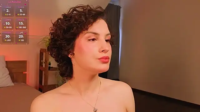 Snapshot of Malena_Noir chatting on 05.14.26 Malena Noir online show from 05.14.26