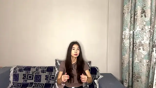 Snapshot of marri_bunny chatting on 05.12.26 marri bunny online show from 05.12.26