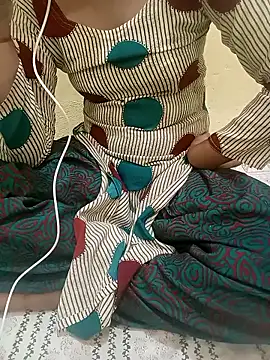 Snapshot of Seema_yadav01 chatting on 05.31.26 Seema yadav01 online show from 05.31.26