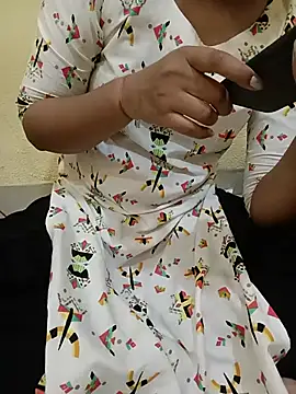 Snapshot of Seema_yadav01 chatting on 07.07.26 Seema yadav01 online show from 07.07.26