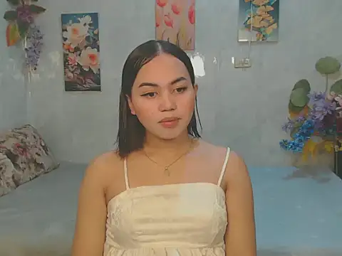 Snapshot of ur_asiankat chatting on 05.06.26 ur asiankat online show from 05.06.26