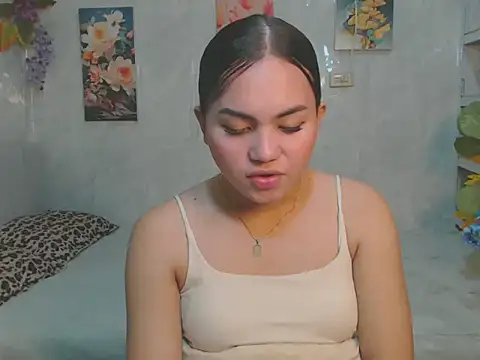 Snapshot of ur_asiankat chatting on 05.15.26 ur asiankat online show from 05.15.26