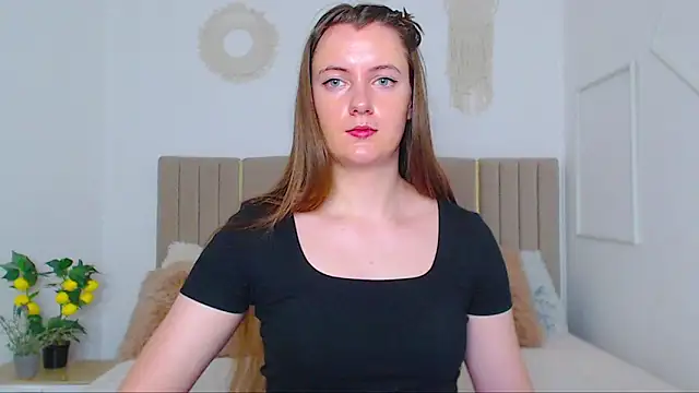 Snapshot of Cutie_blushh chatting on 06.19.26 Cutie blushh online show from 06.19.26